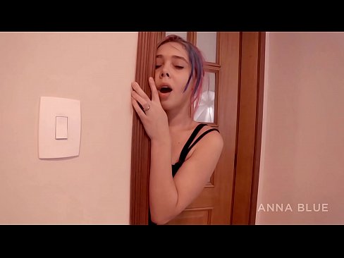 ❤️ Nilirudi kwa kaka yangu. Nilifanya mapenzi na mpenzi wake. malipo ya wasagaji. Ngono bora ❌️